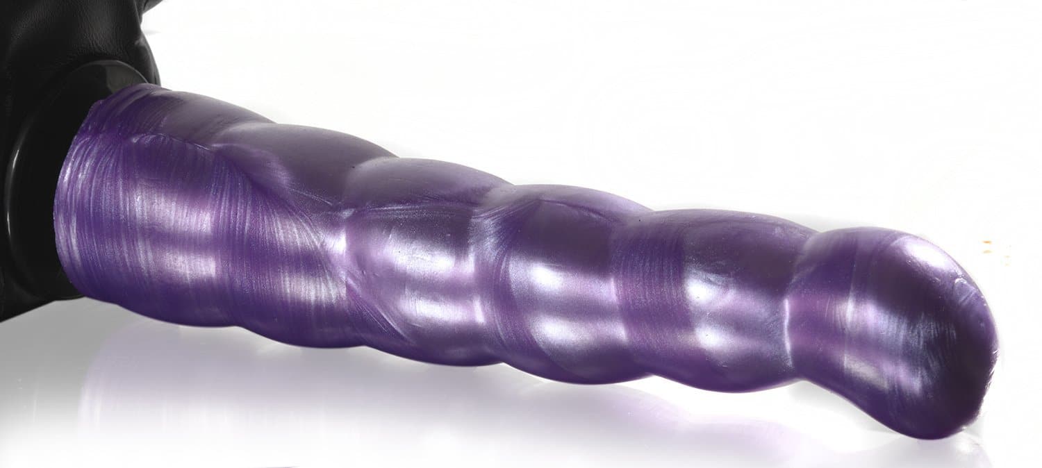 Deluxe Strap On Doppel Dildo features