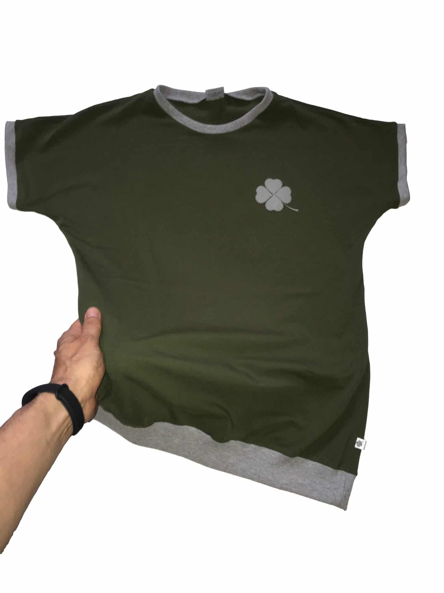 Spitzenjunge T-Shirt Kleeblatt (Khaki) – Test & Erfahrung
