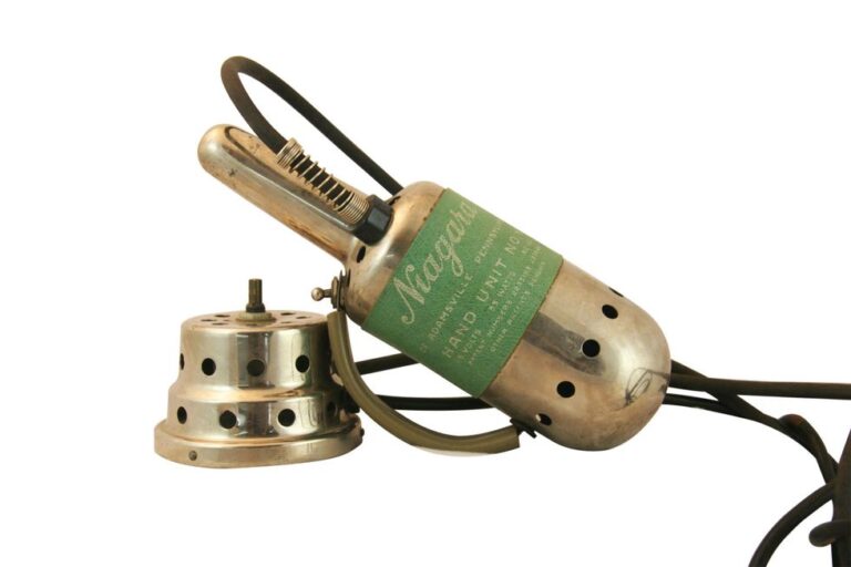 1950er Jahre - Der Vibrator und seine Geschichte - von Bienen zu Bullets