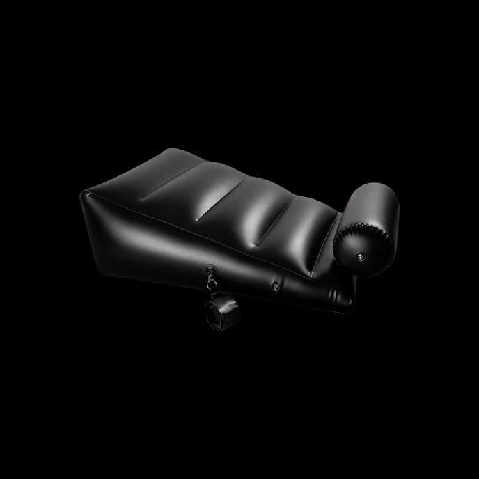 Ramp Wedge Inflatable Cushion. Slide 1